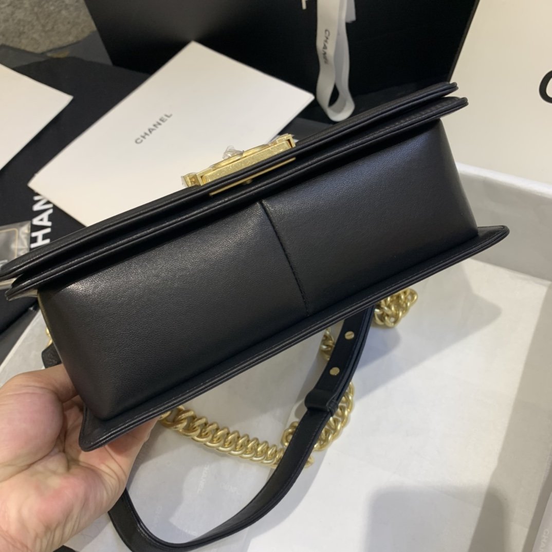 Ch**el 25cm Boy Bag 