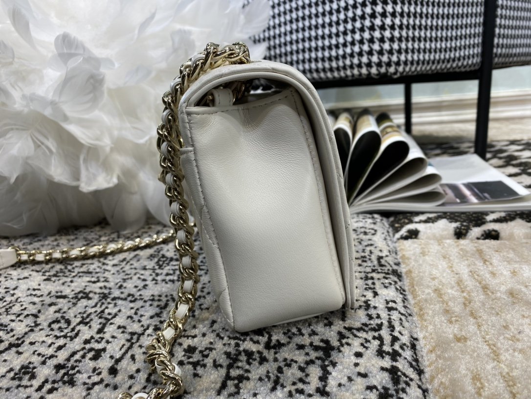 Ch**el Flap Bag Lmbskin