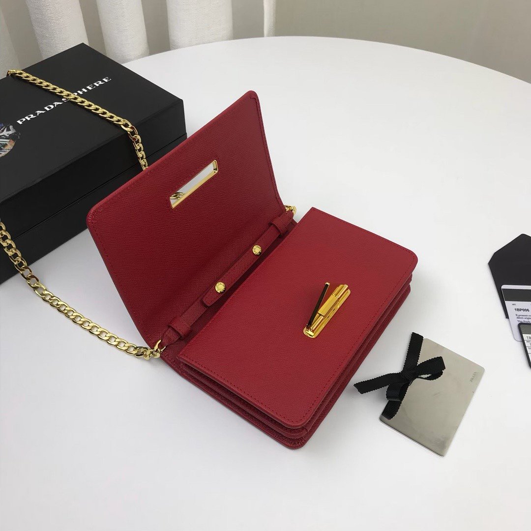 Pra*a Chain Strap Mini Bag 18CM Red