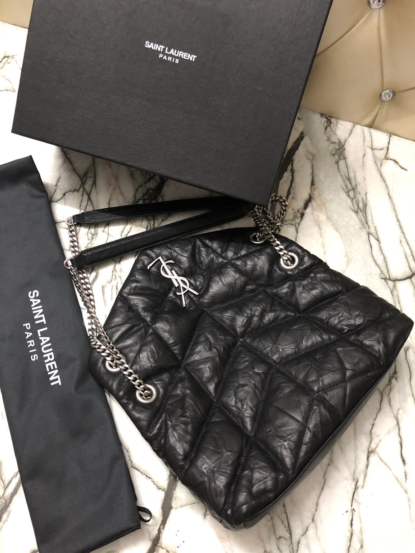 Y51 Puffer Handbag 29cm Black Sliver Hardware