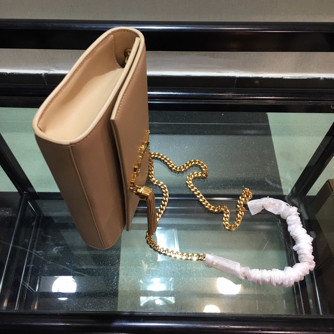 Y51 Chain Shoulder Bag 24cm 003