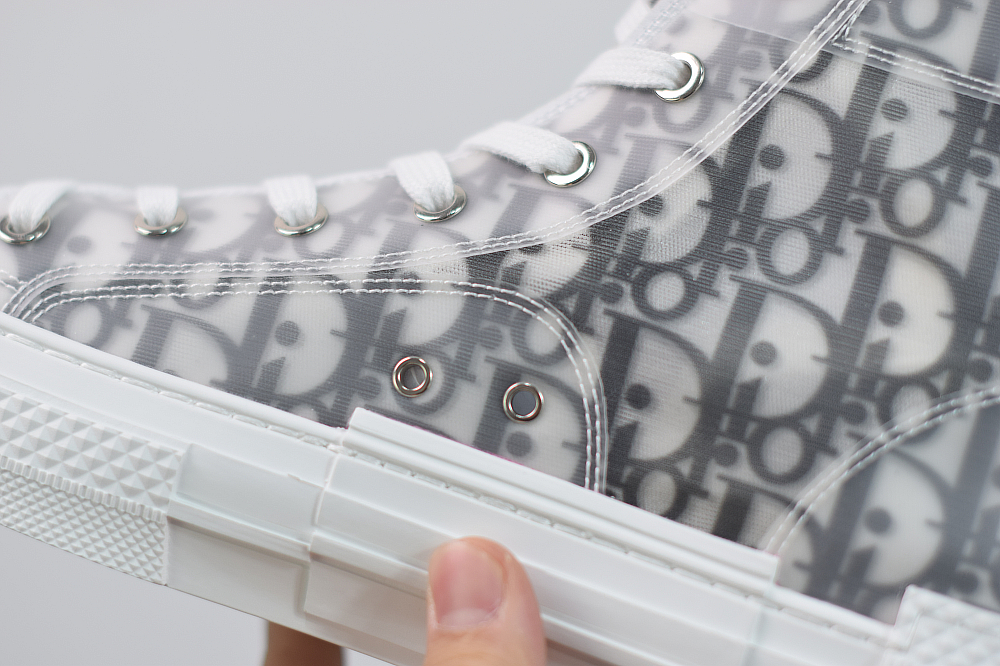 D10r Sneakers 001