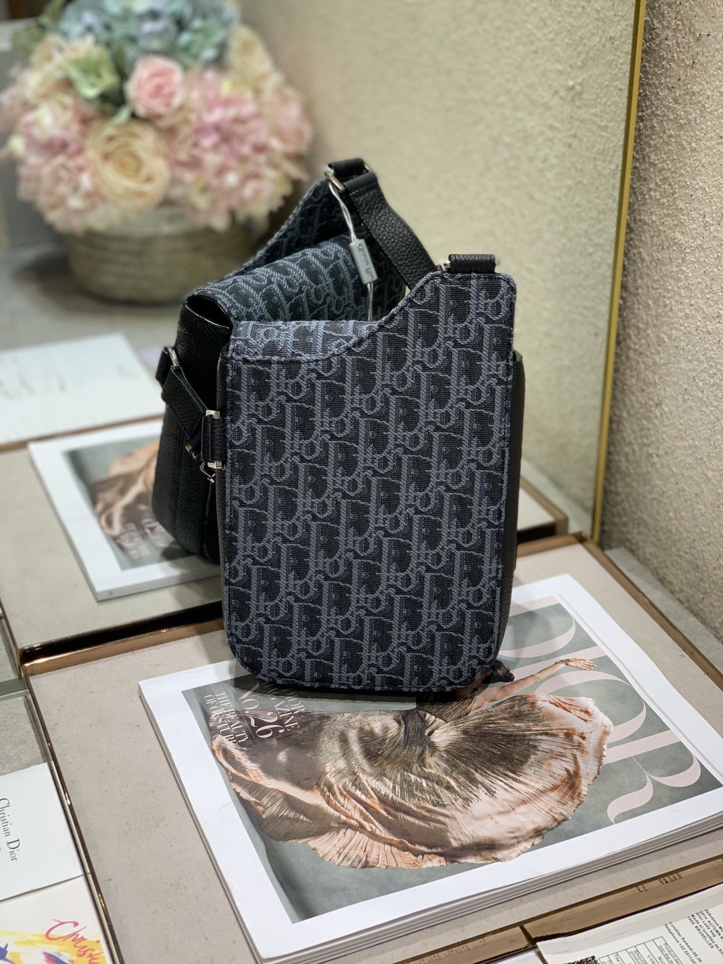 D10r Oblique Shoulderbag 16cm