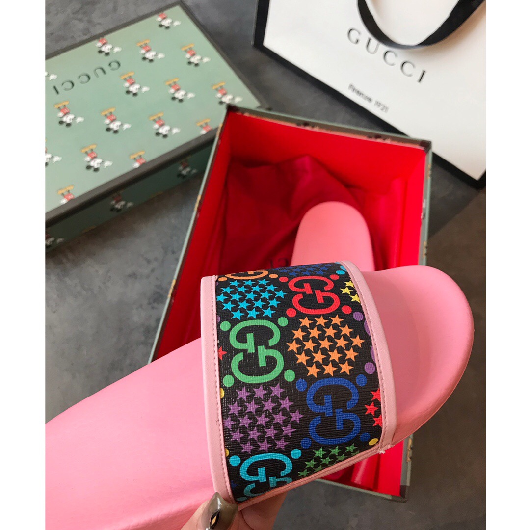 Gvc*1 Disney Slipper 001