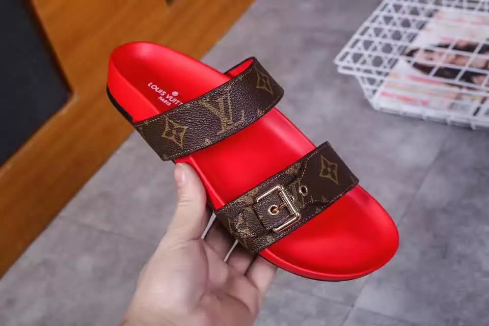 L0vis Vvtt0n Slipper 001