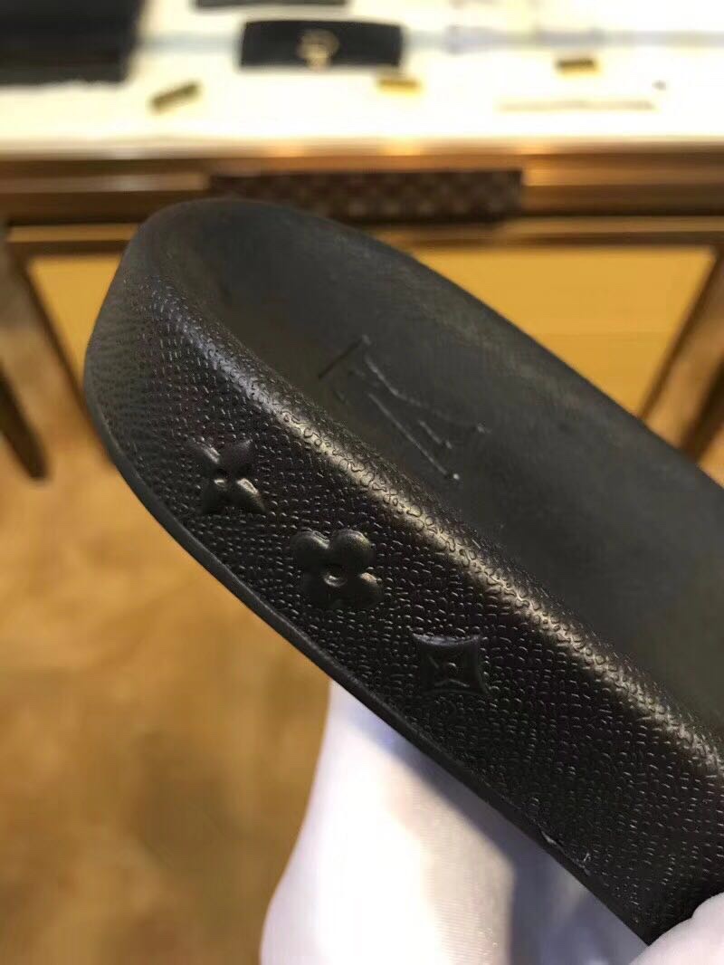 L0vis Vvtt0n Slipper 005