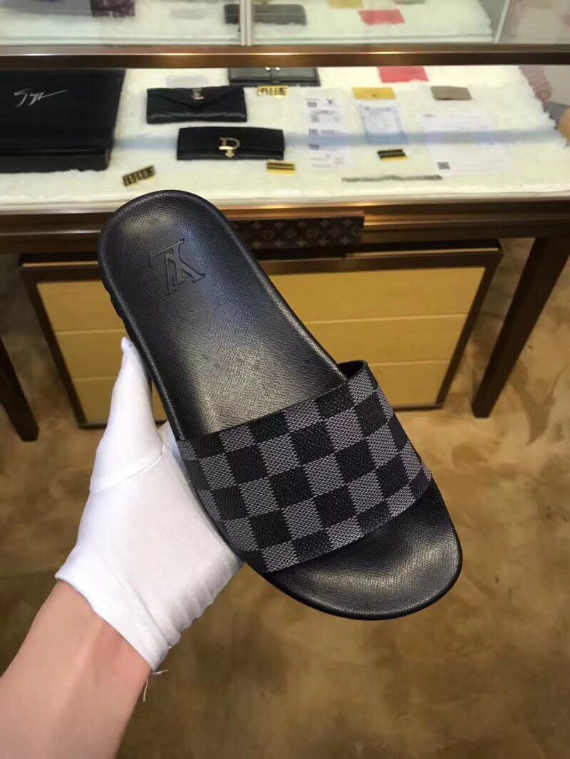 L0vis Vvtt0n Slipper 006