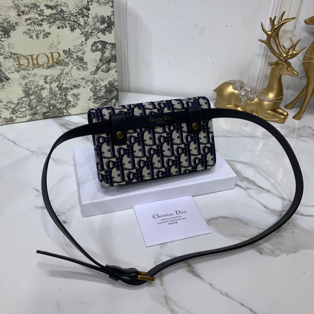 D10r Saddle bag M9022