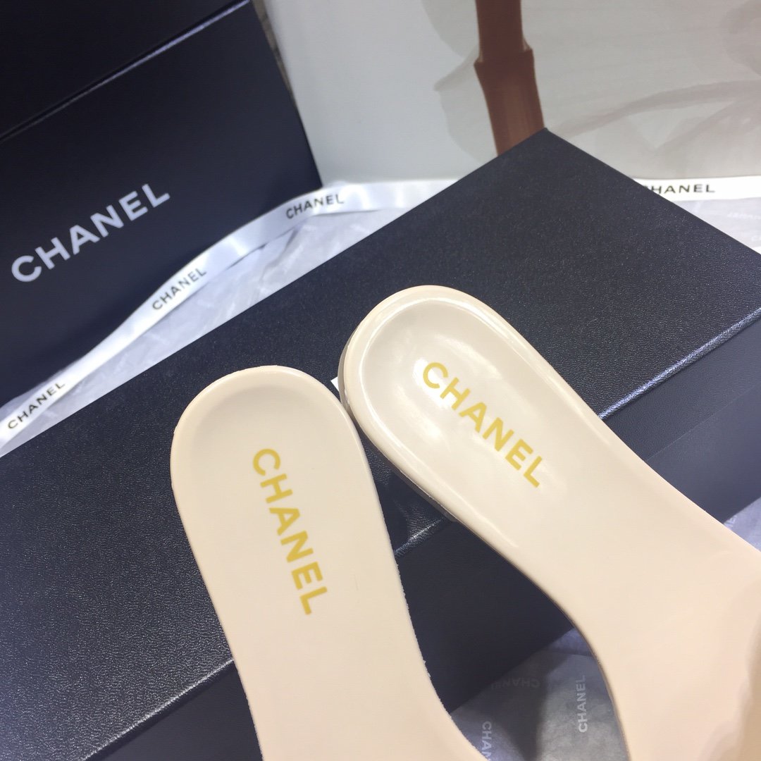 Ch**el Sandals beige