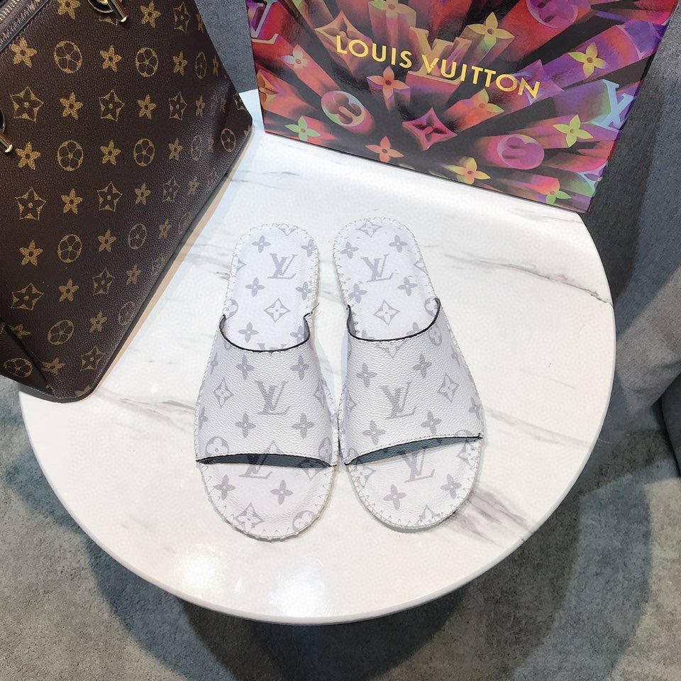 L0vis Vvtt0n Slipper 009
