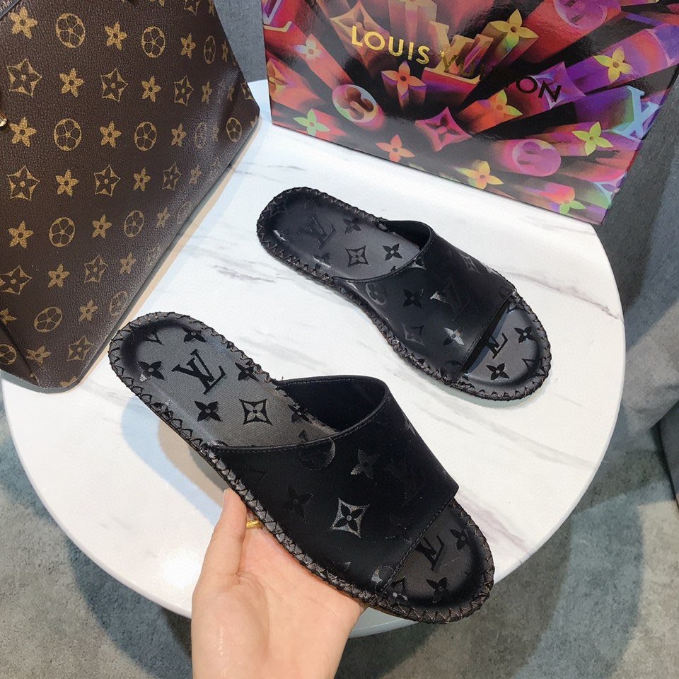 L0vis Vvtt0n Slipper 010