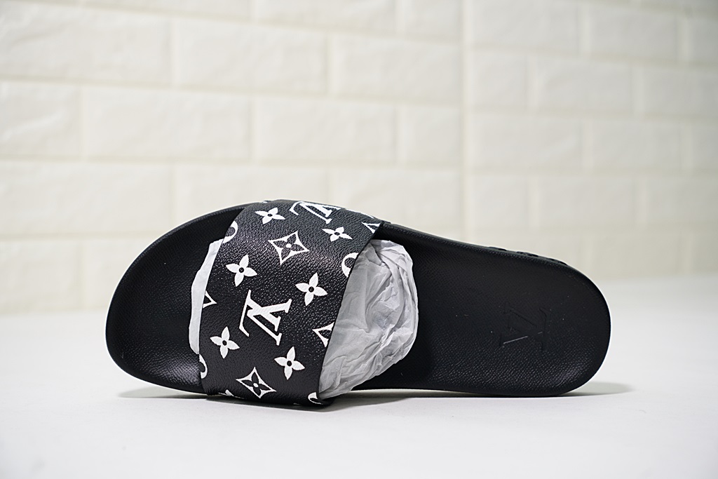 L0vis Vvtt0n Slipper 012