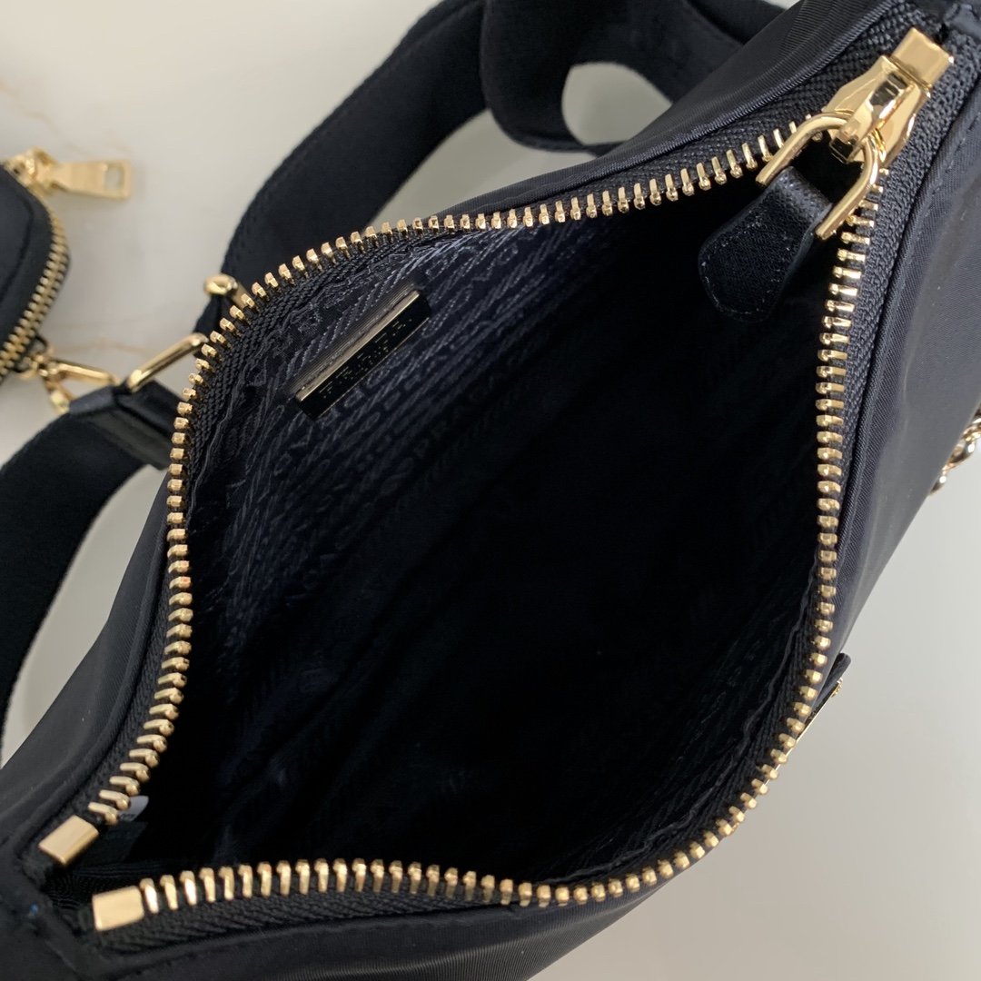 Pra*a Nylon Hobo Bag 22cm Gold Hardware