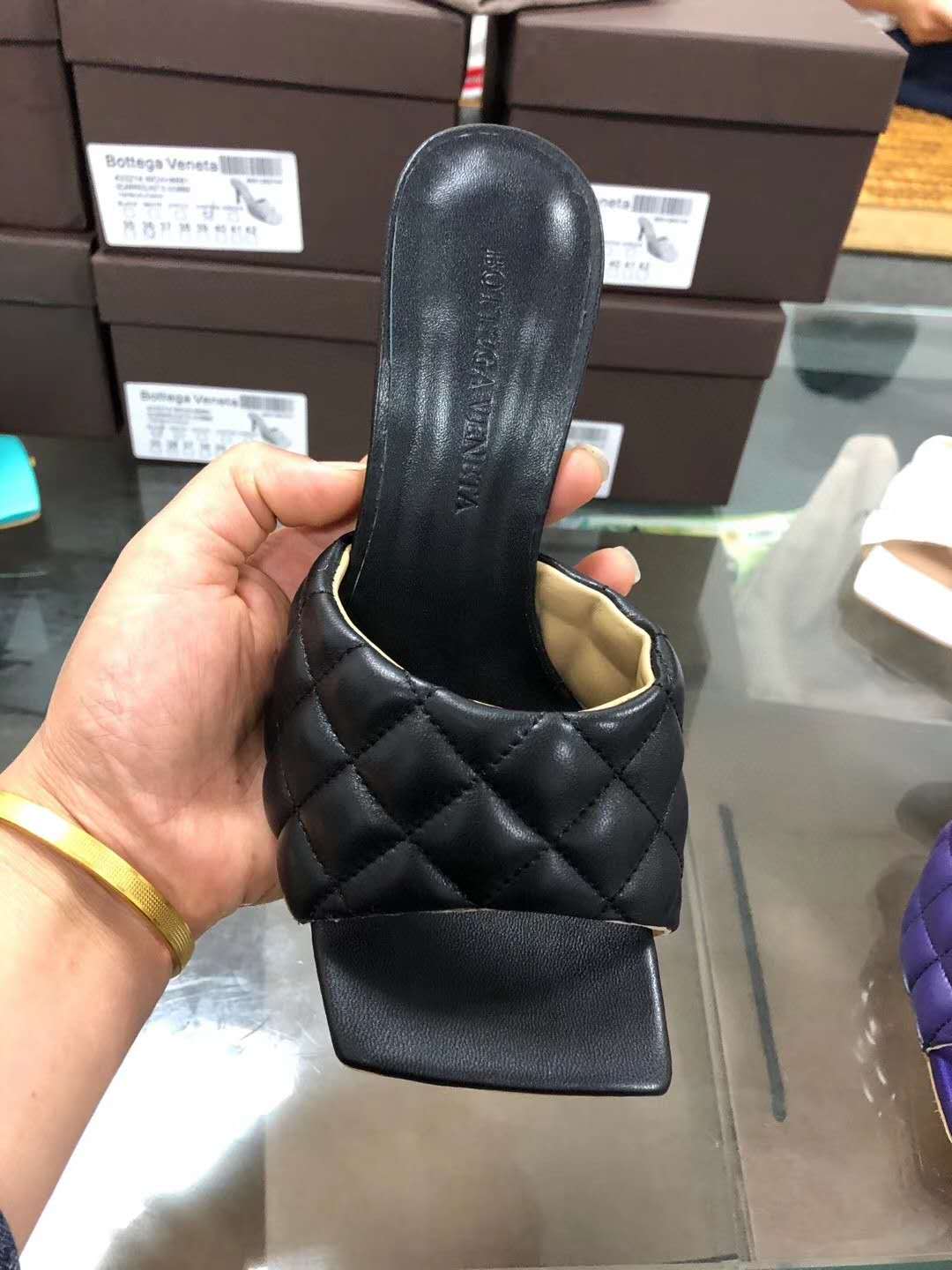 B0tt*ga Ven*ta Sandals 002