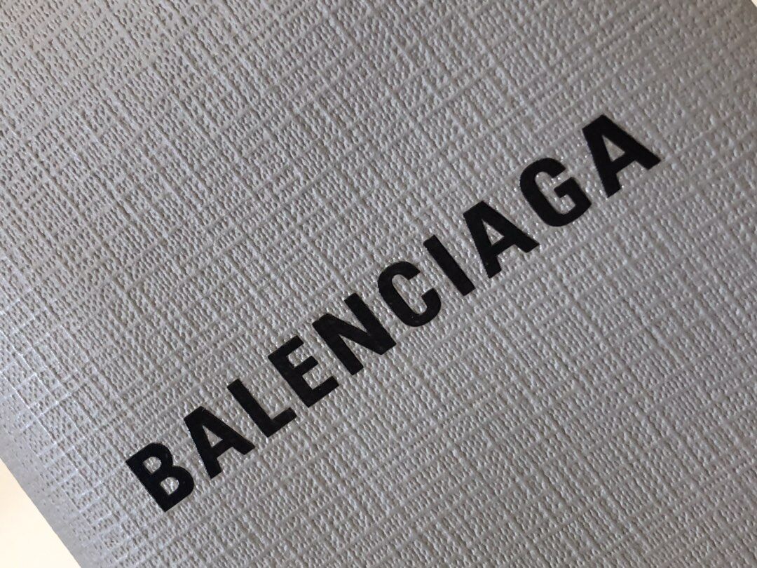 Ba1en*iaga shoulder bag