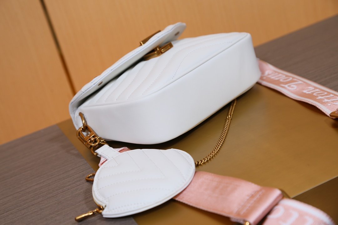 L0vis Vvtt0n Multi Pochette New Wave Bag White