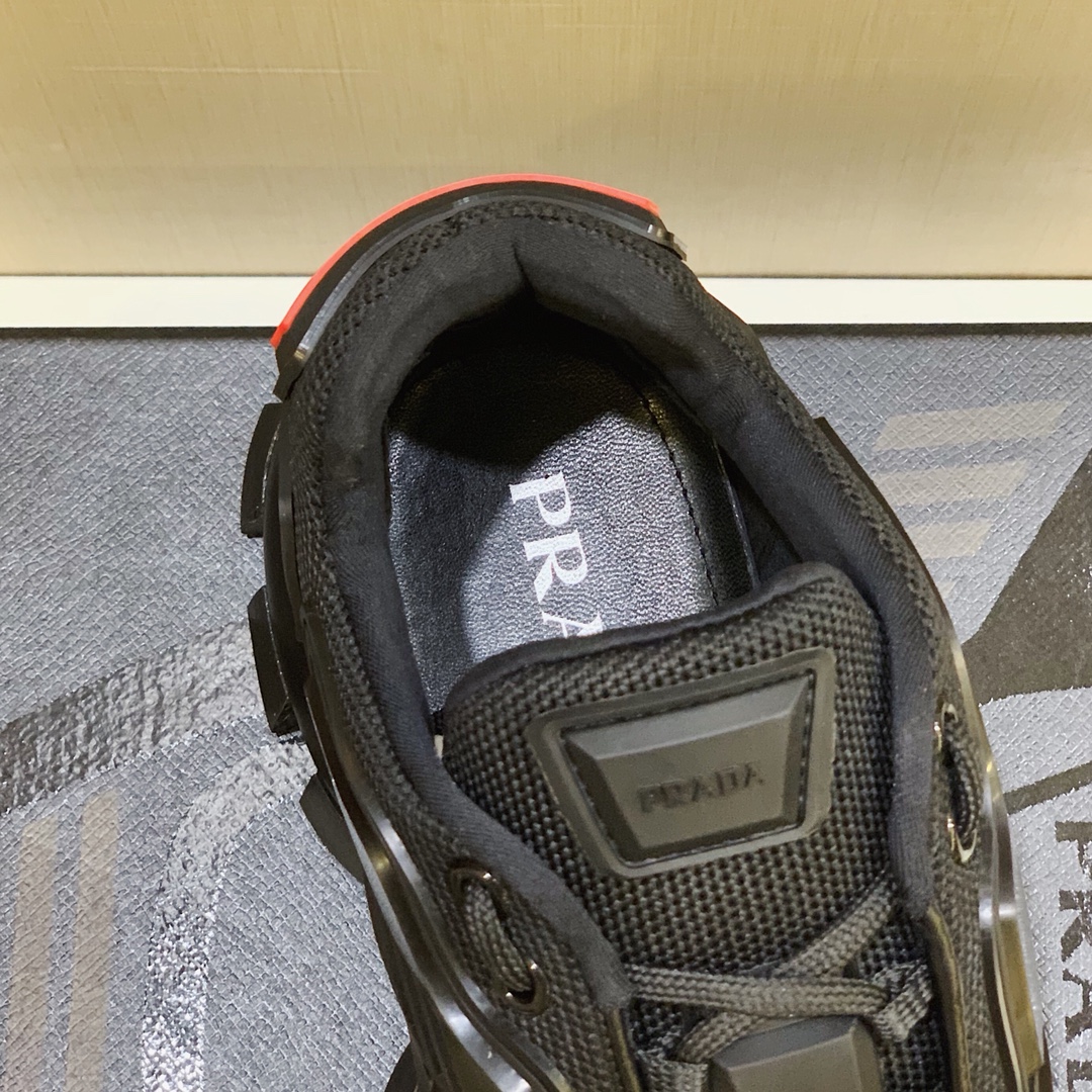 20SS Pra*a CLOUDBUST THUDER SNEAKER
