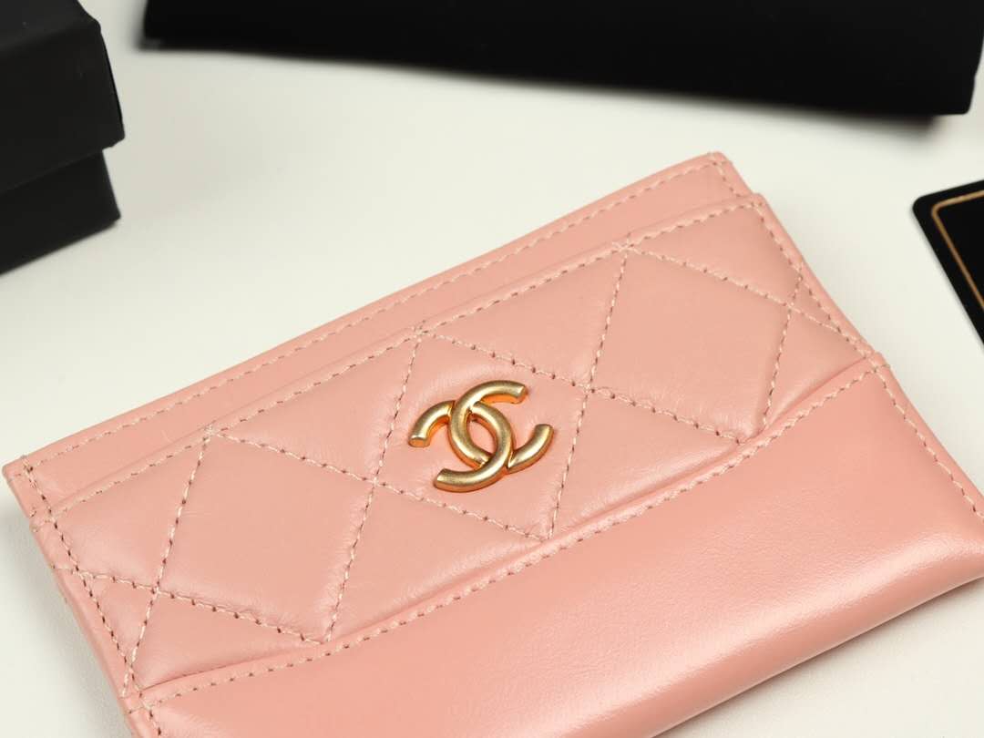 Ch**el card holder pink