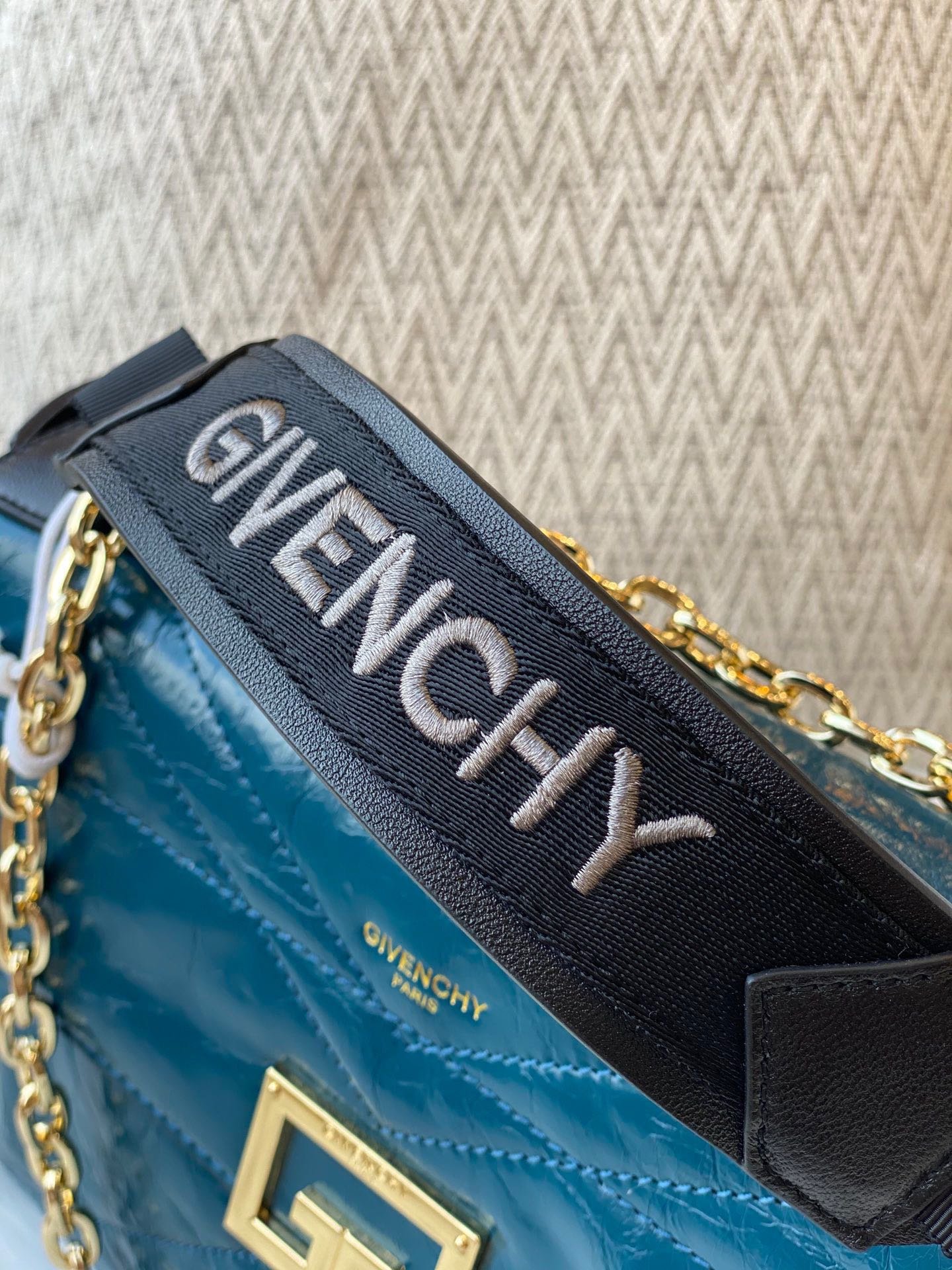 Givenchy Medium Id Shoulder Bag 03