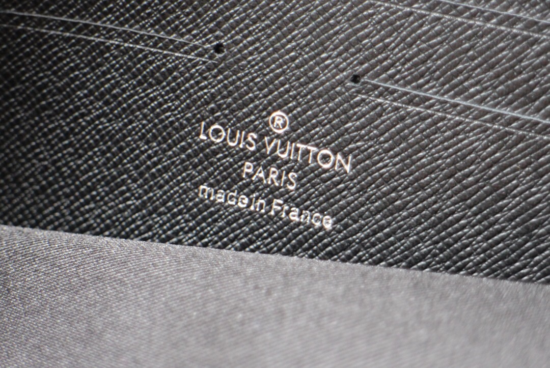 L0vis Vvtt0n POCHETTE VOYAGE MM