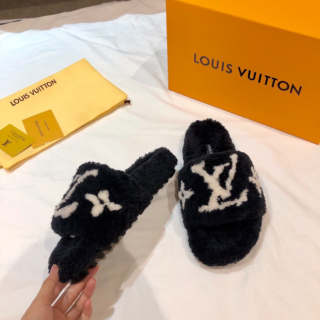 L0vis Vvtt0n Sandals 018