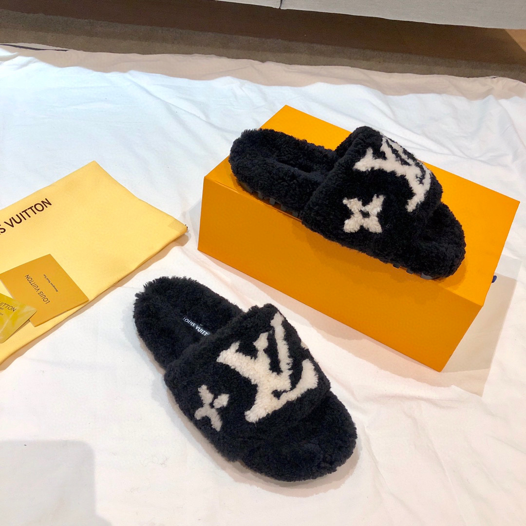 L0vis Vvtt0n Sandals 018