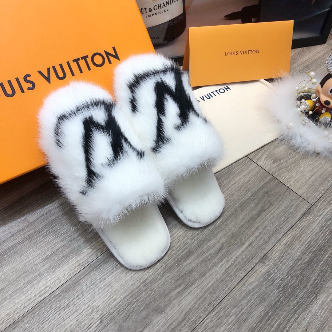 L0vis Vvtt0n Sandals 019