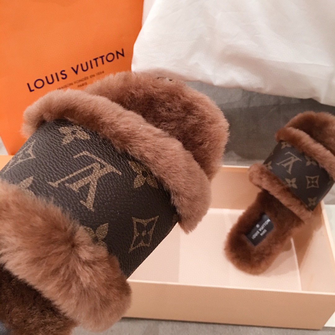 L0vis Vvtt0n Sandals 026