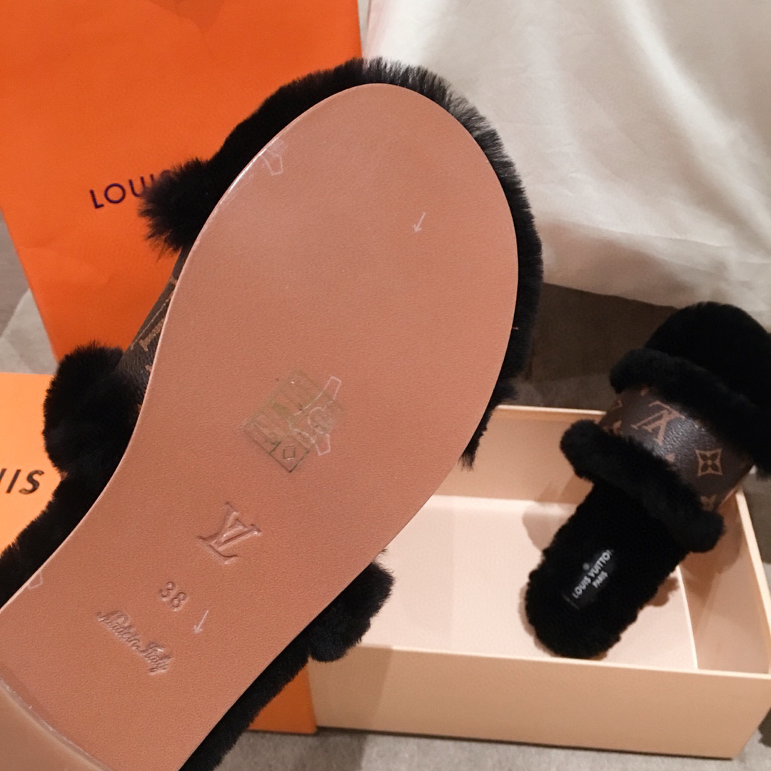 L0vis Vvtt0n Sandals 028