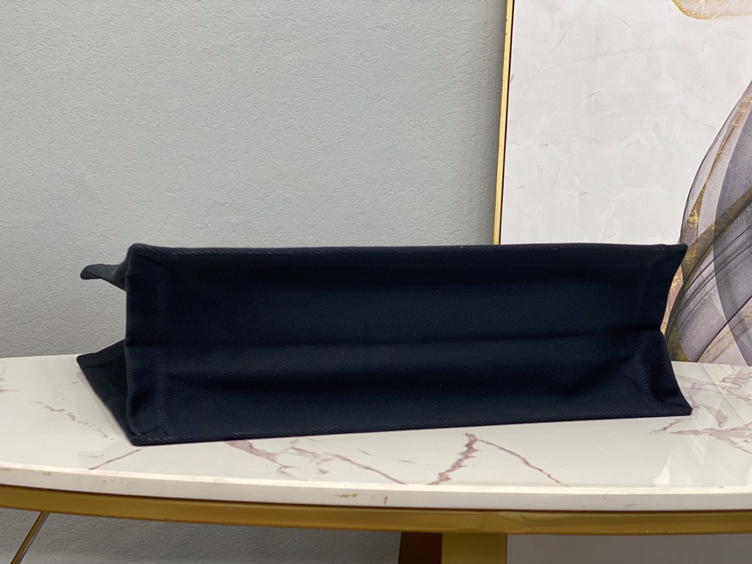Y51 Large tote bag black