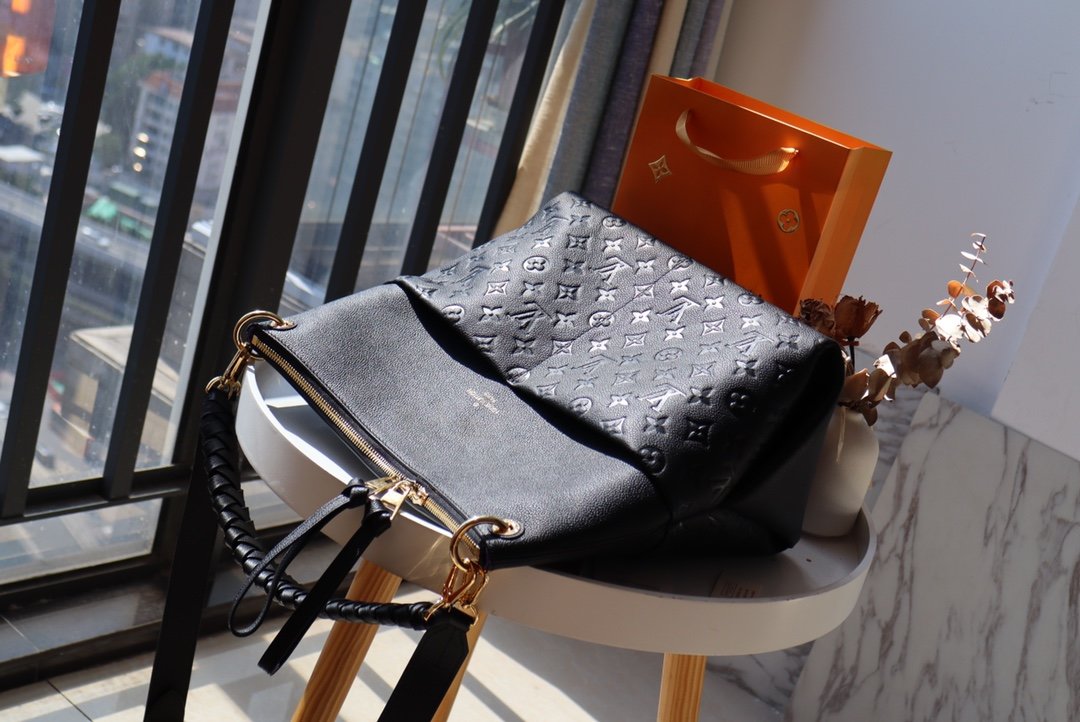 L0vis Vvtt0n Melie Handbags 002