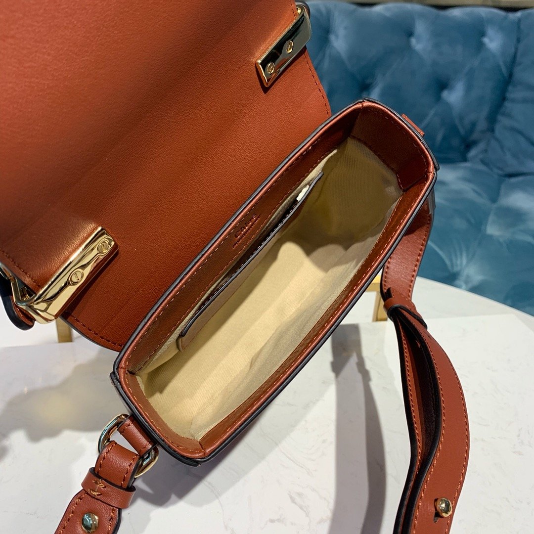 Chloe C Bag 004