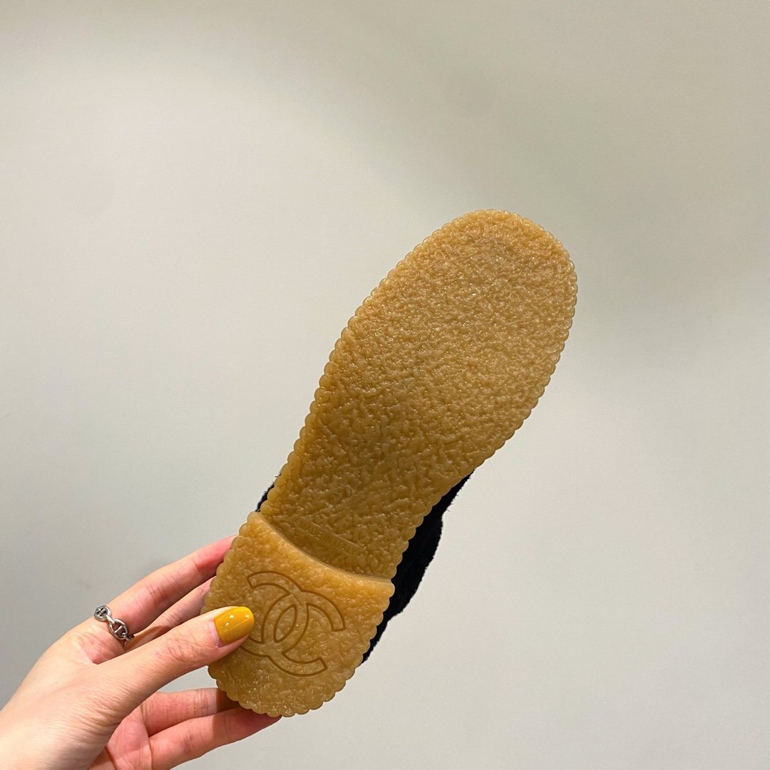 Ch**el boots 006