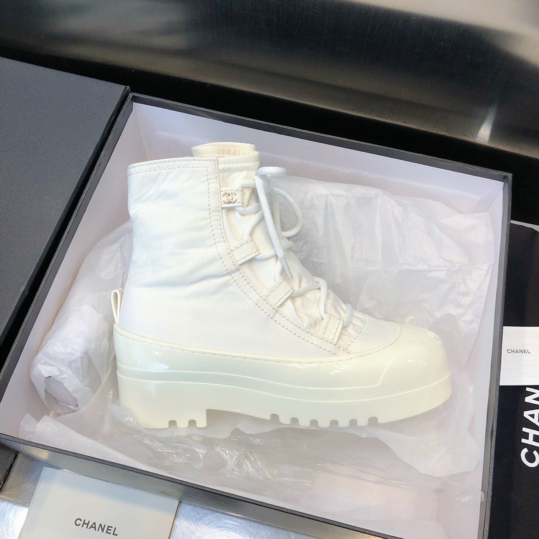 Ch**el boots 009