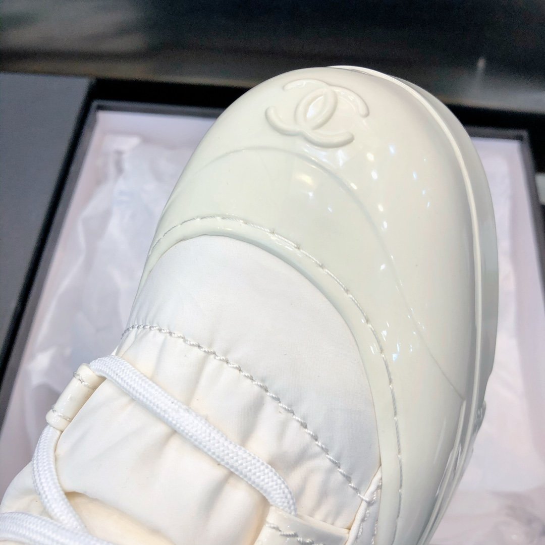 Ch**el boots 009