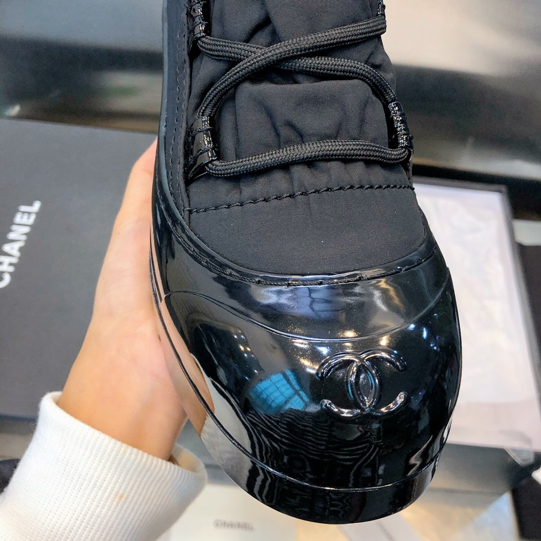 Ch**el boots 010