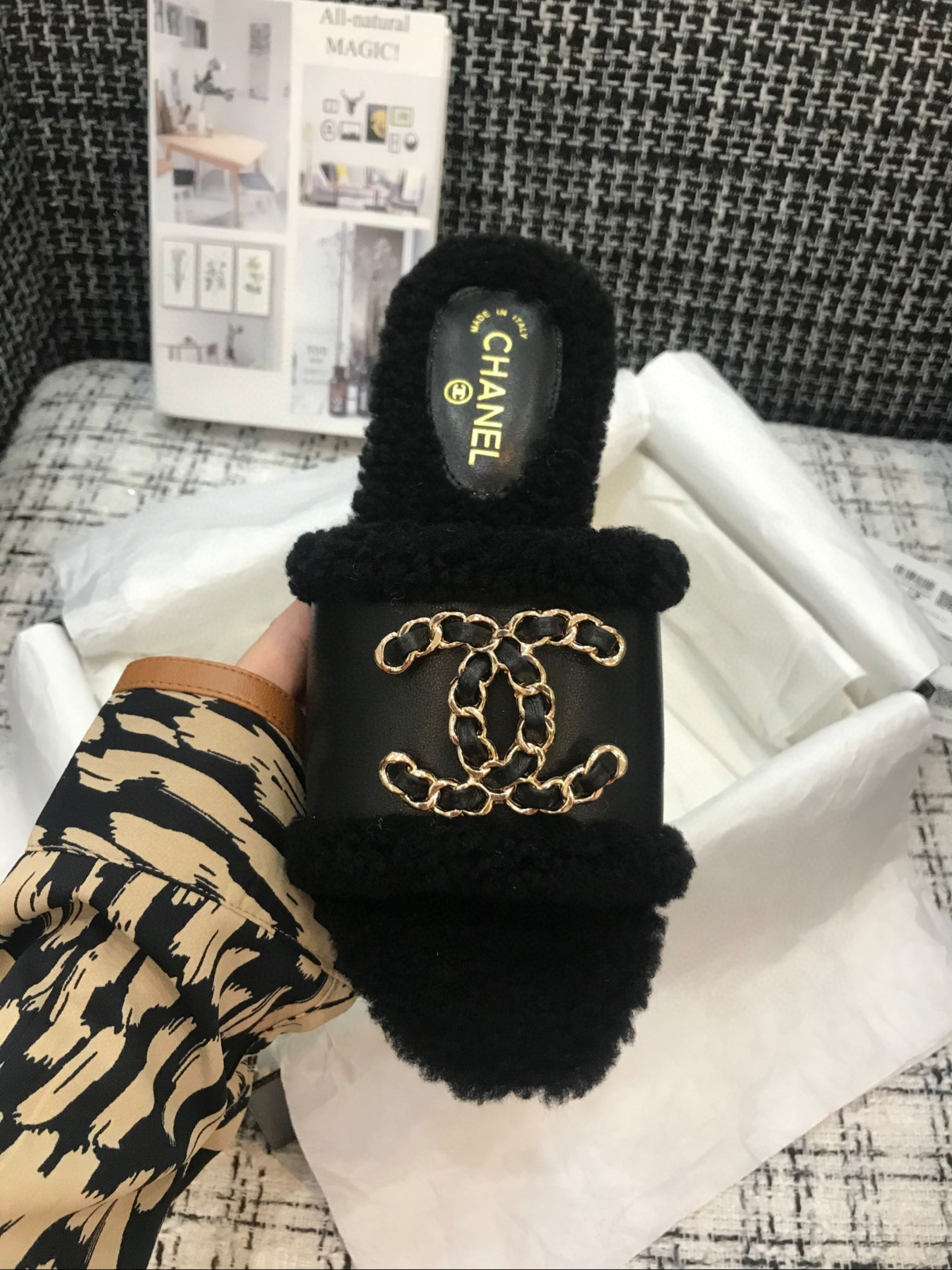 Ch**el Slippers 005