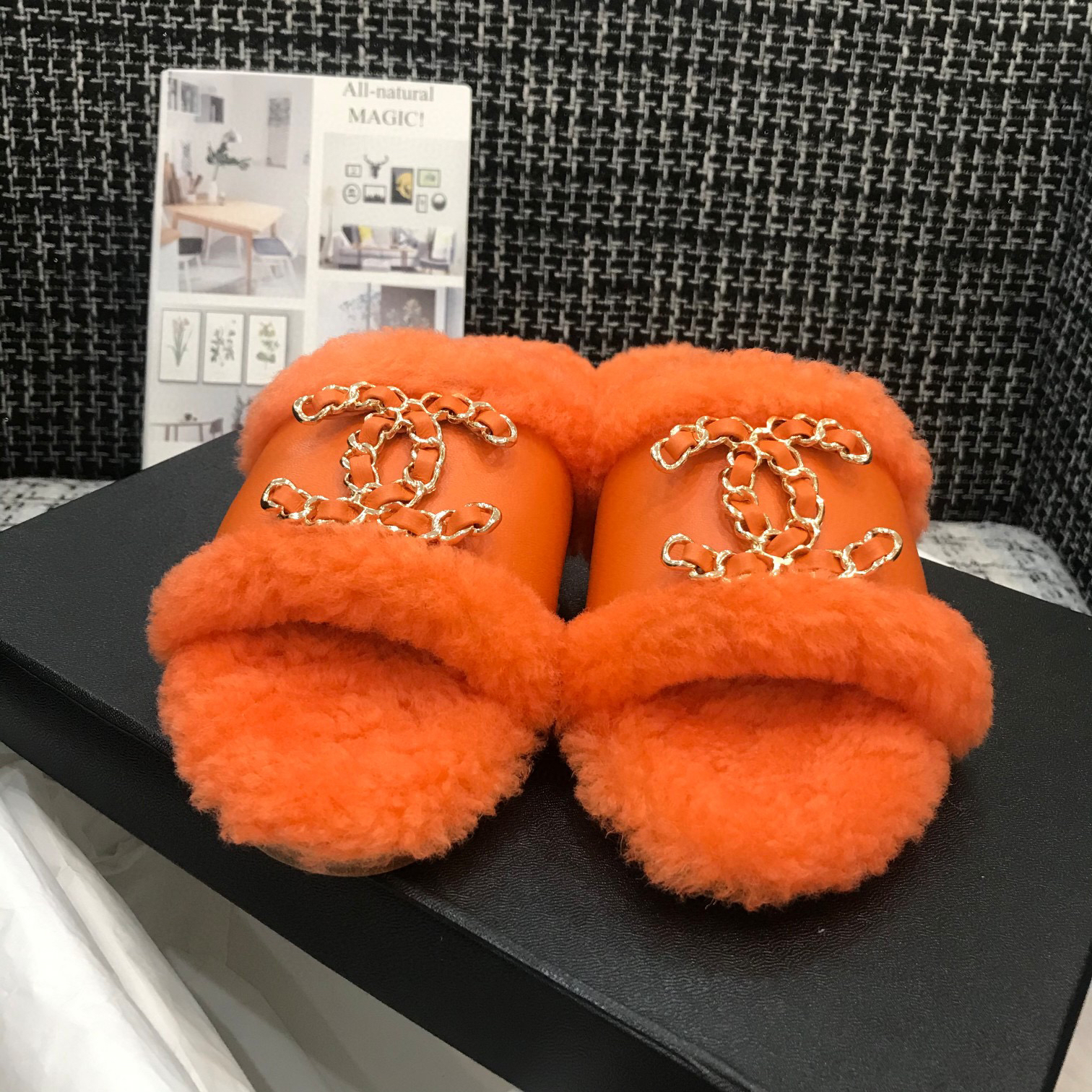 Ch**el Slippers 007