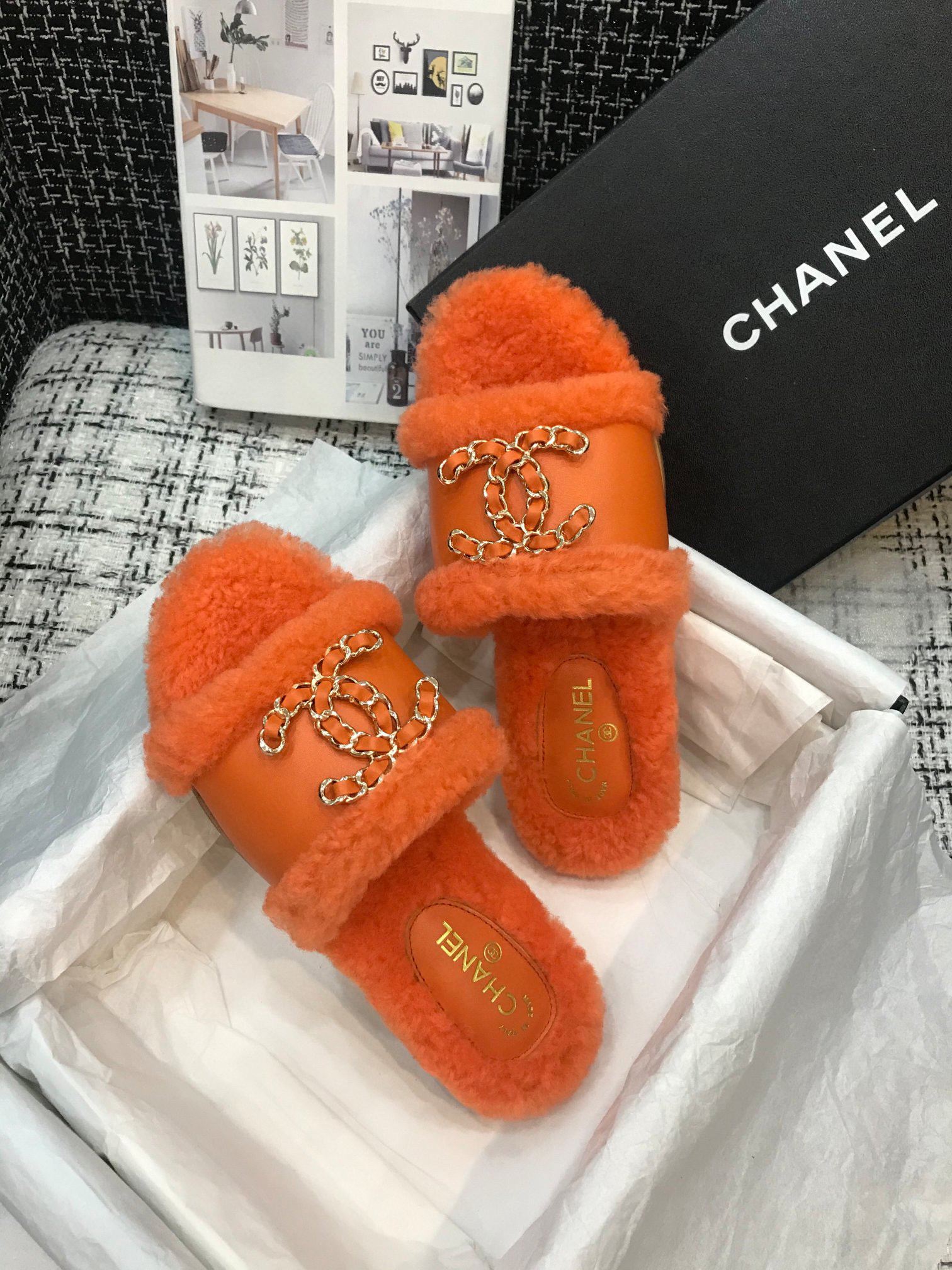 Ch**el Slippers 007