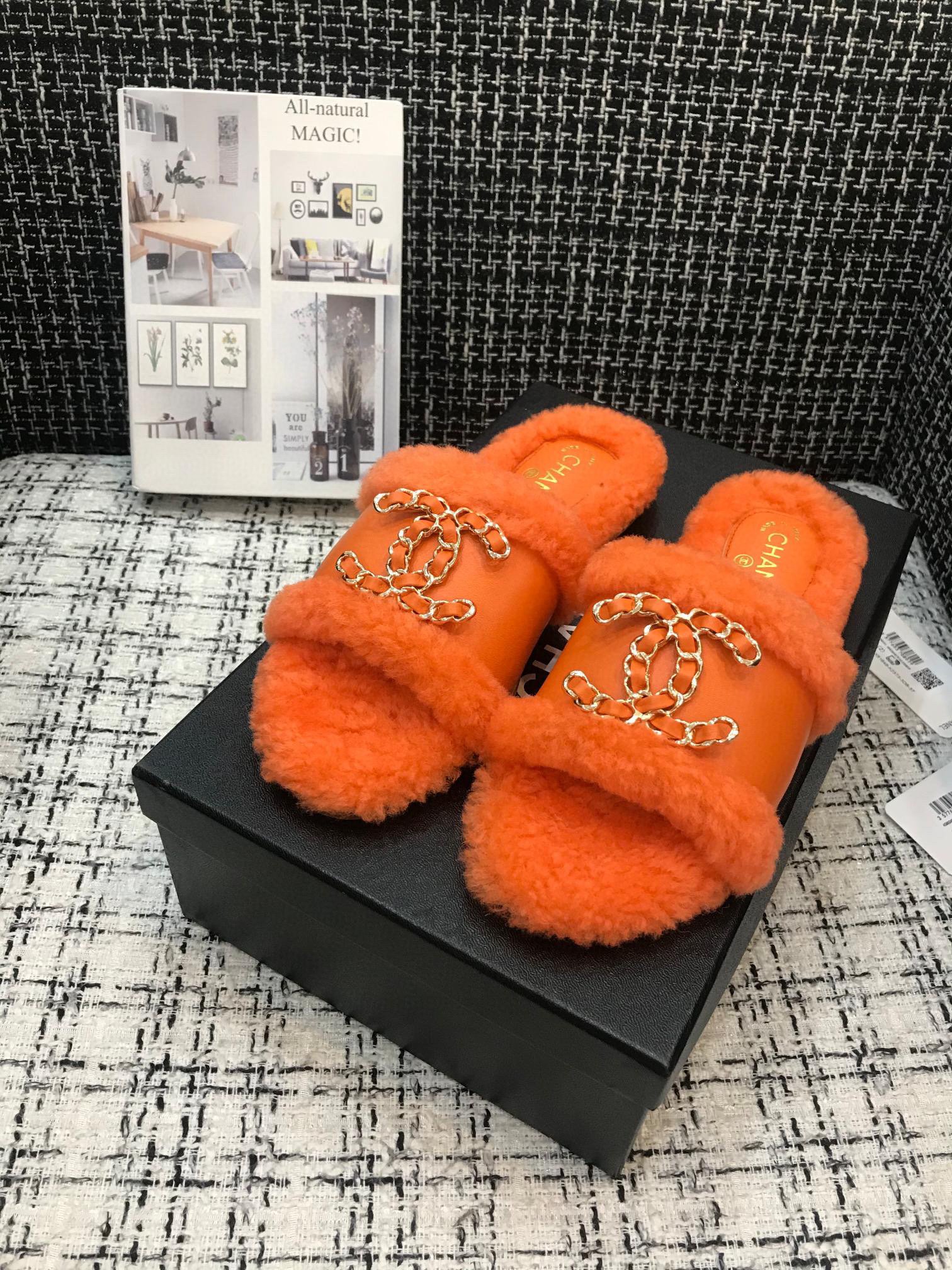 Ch**el Slippers 007