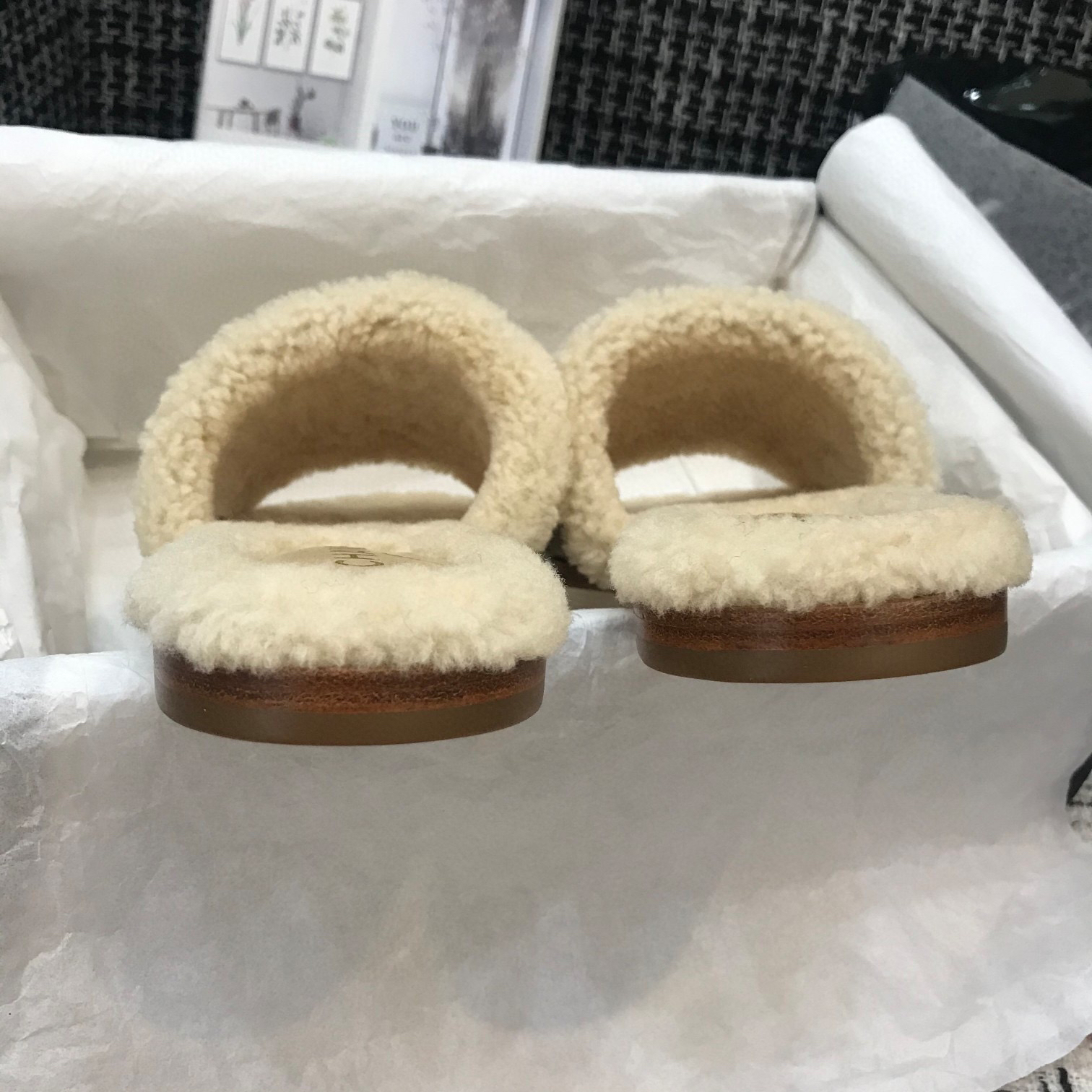 Ch**el Slippers 009