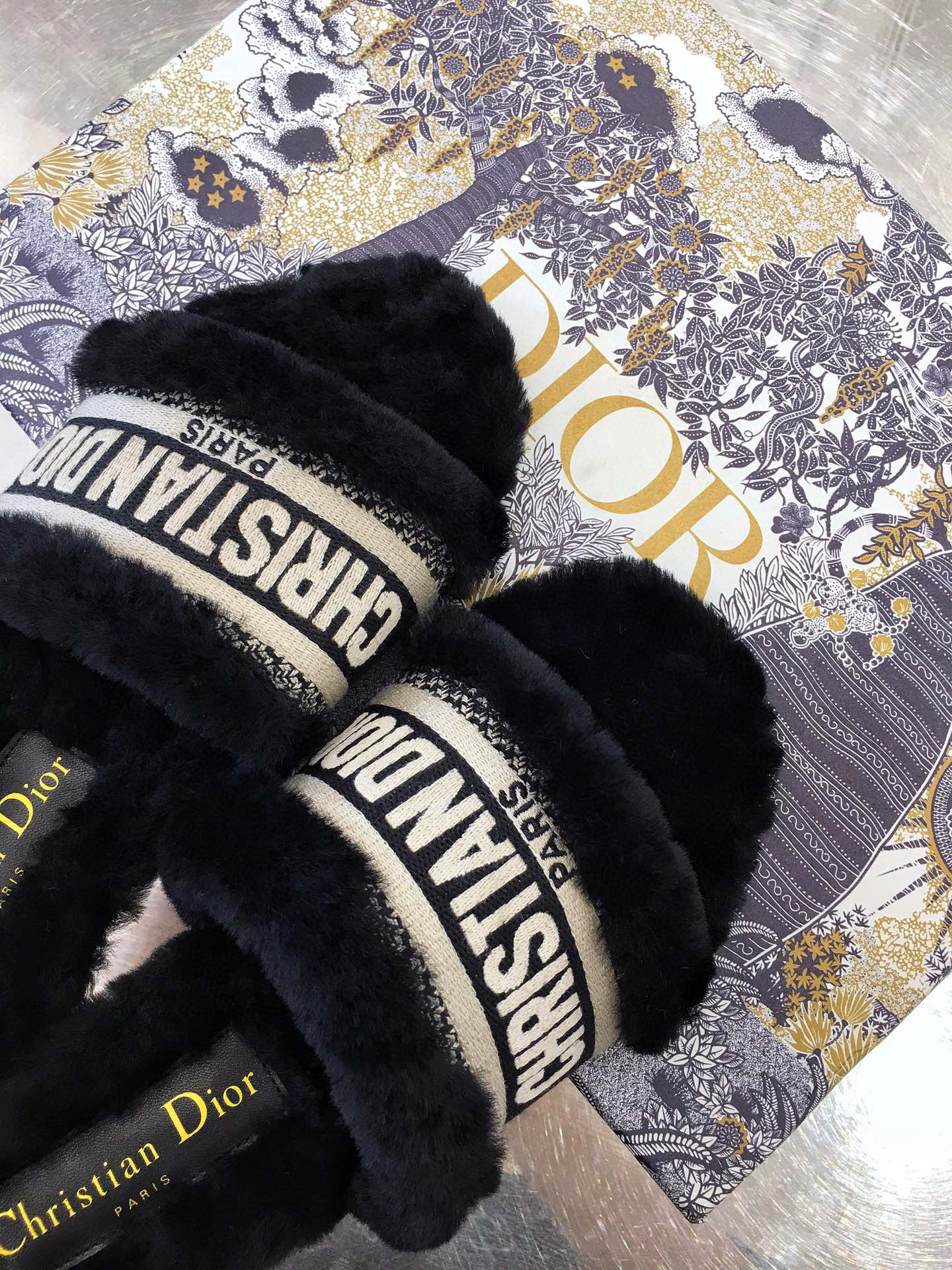 D10r slippers 003