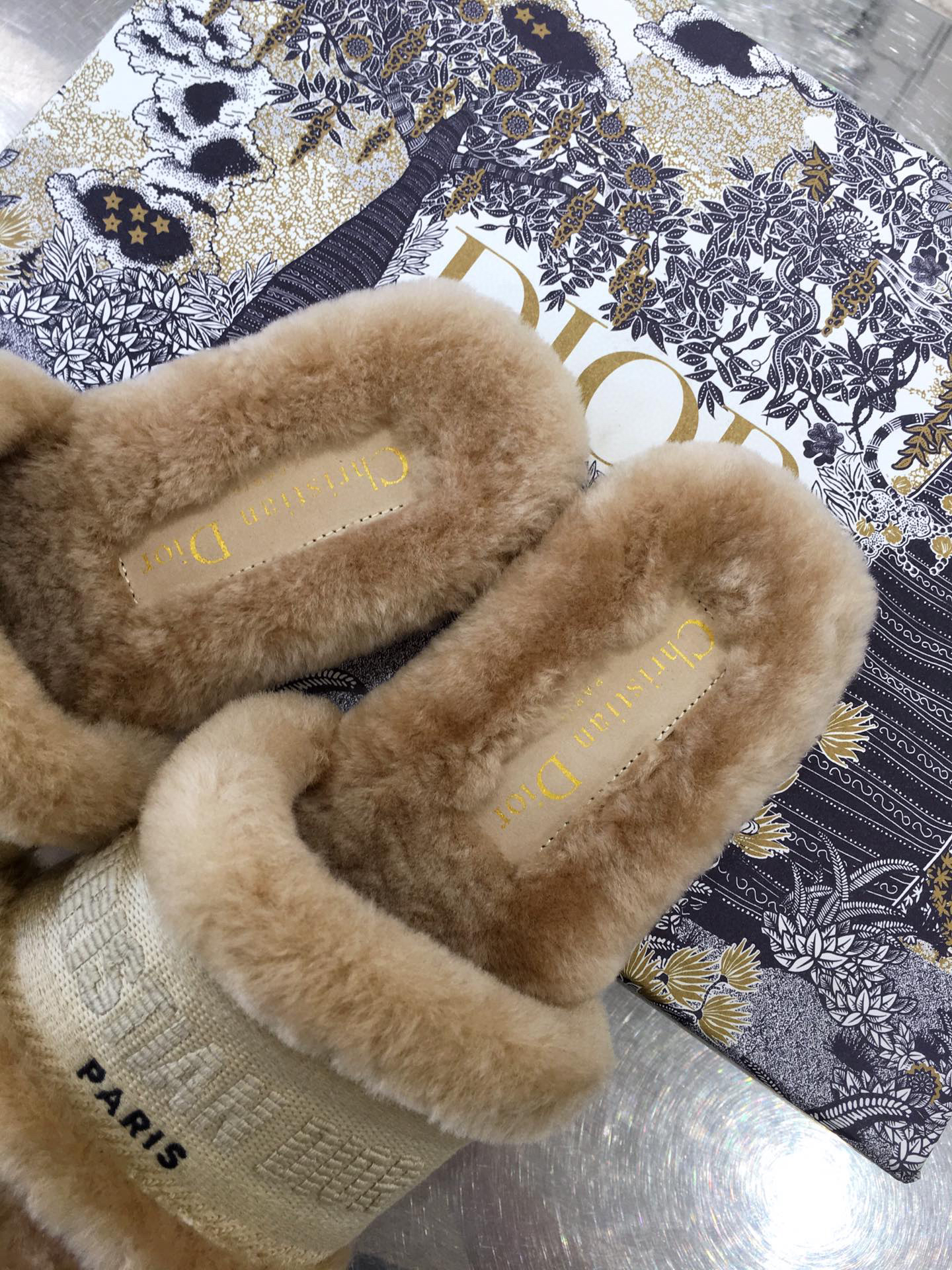 D10r slippers 005