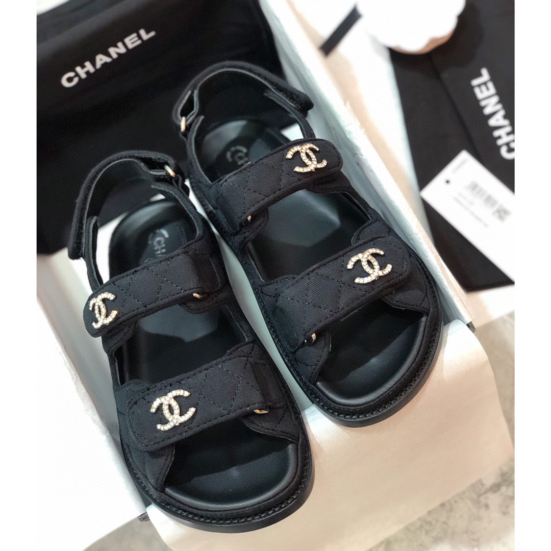 Ch**el Sandals 023