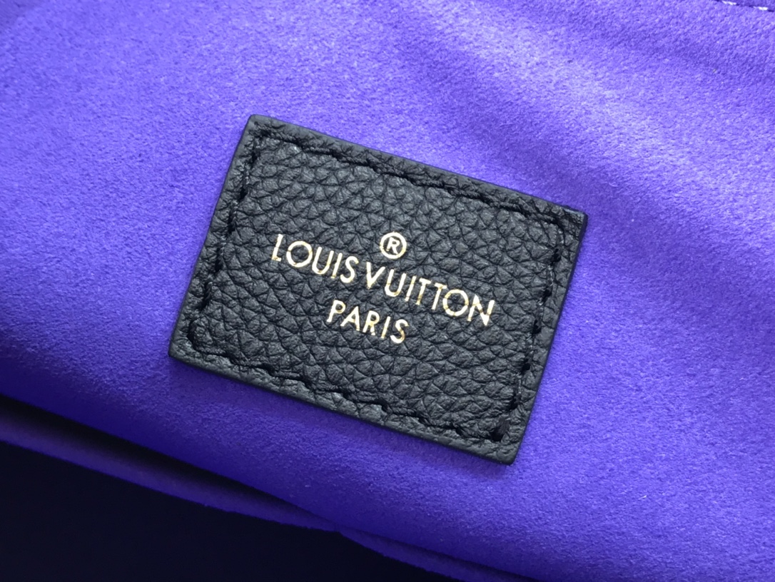 LV MAIDA HOBO Monogram M45522