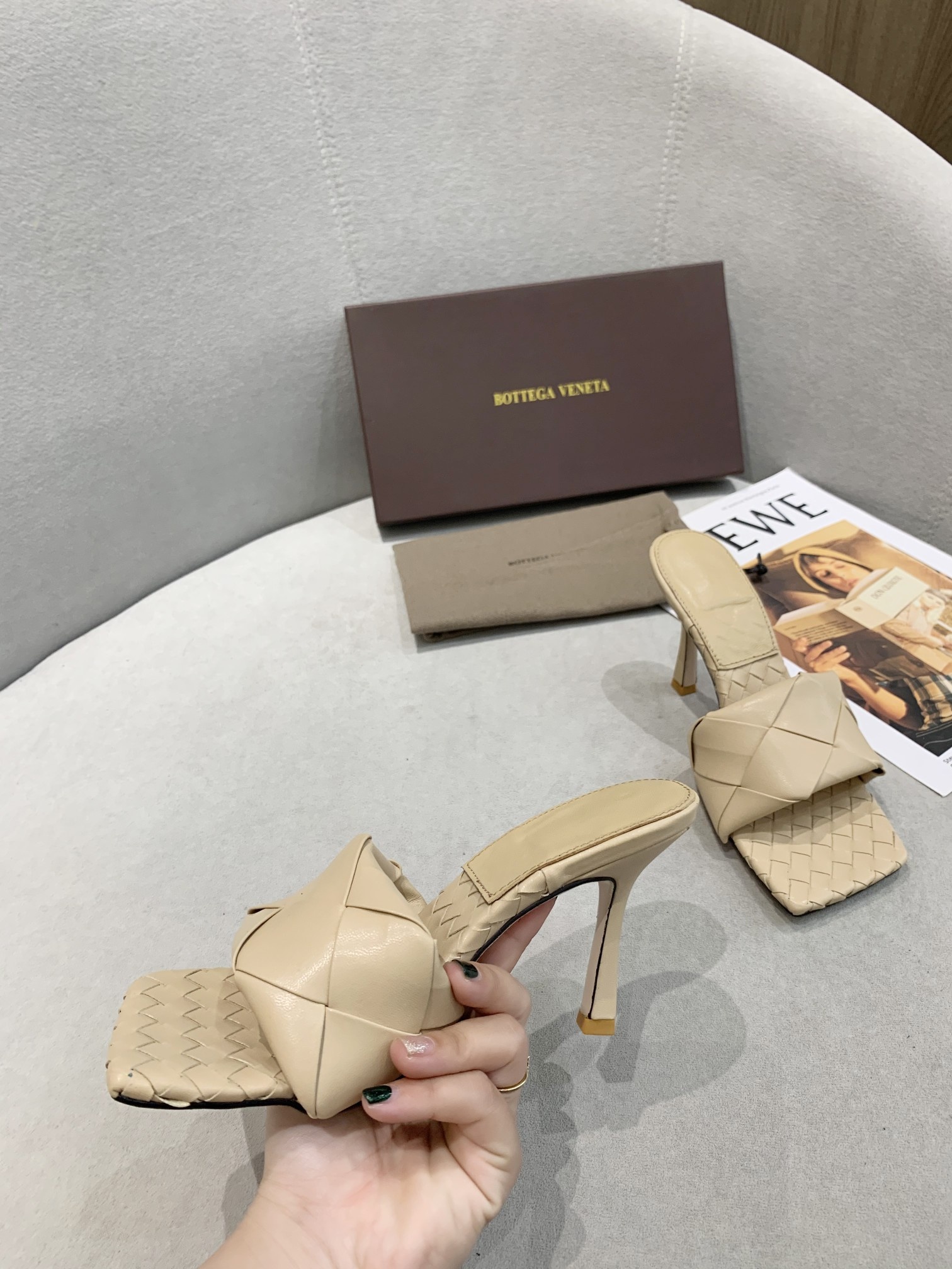 B0tt*ga Ven*ta Sandals 008