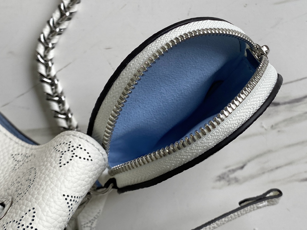 L0vis Vvtt0n Bella Bag M57856