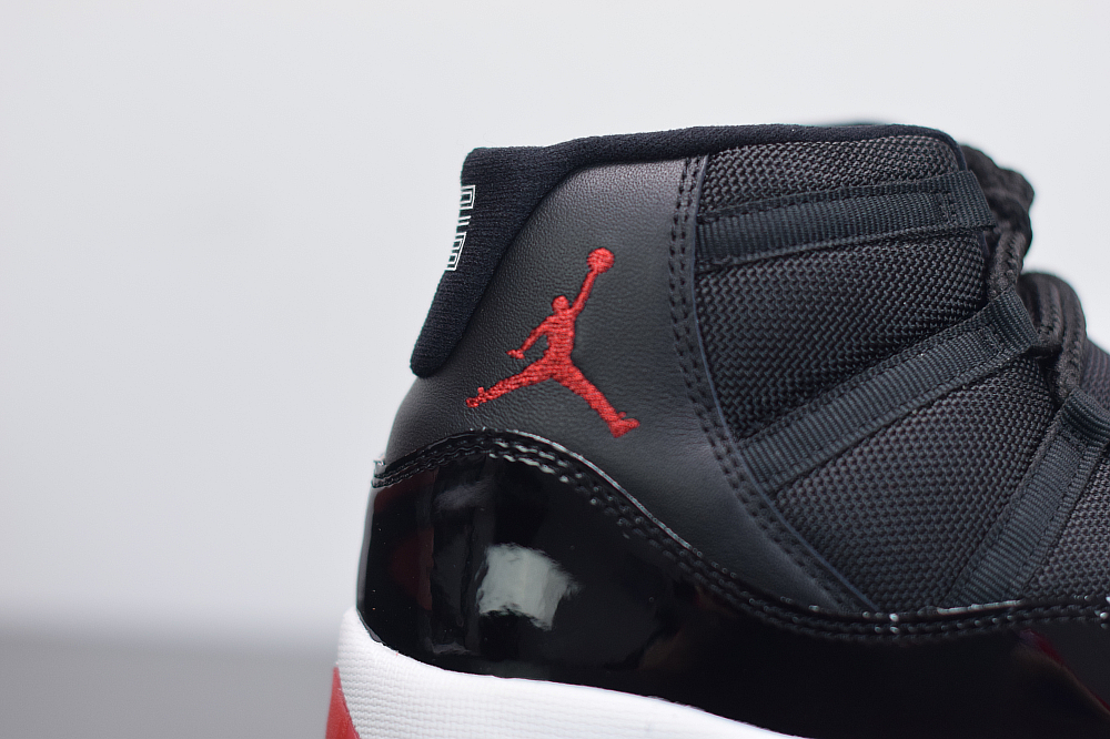 Air Jordan 11 Retro Bred
