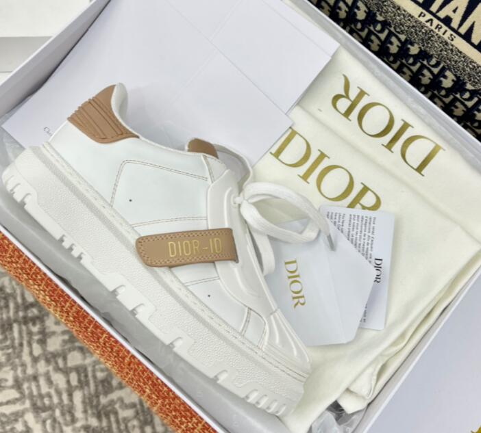 D10r shoes
