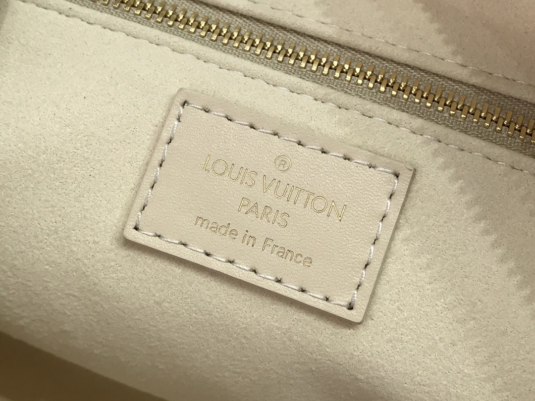 LV PETITE MALLE SOUPLE M45393